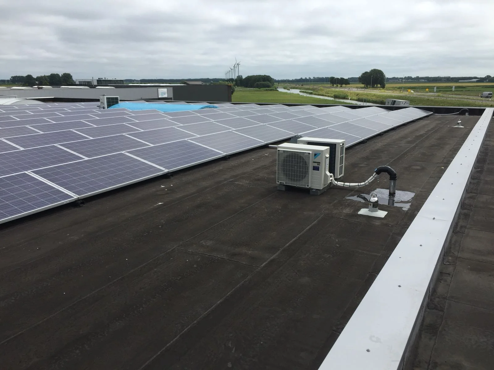 Airco plaatsing bij kantoorpand Airco plaatsing bij kantoorpand