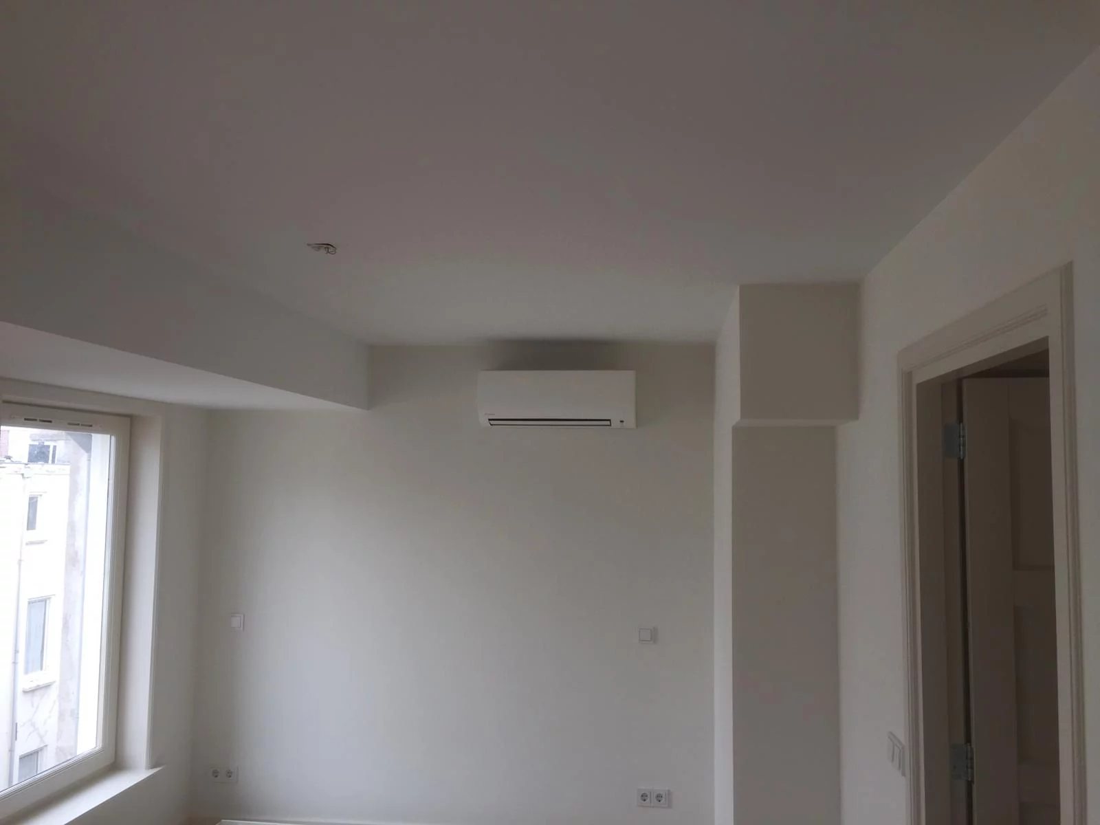 Slaapkamer airco appartement Amsterdam Spruijt Klimaat Spruijt Klimaat - Slaapkamer airco appartement Amsterdam Spruijt Klimaat