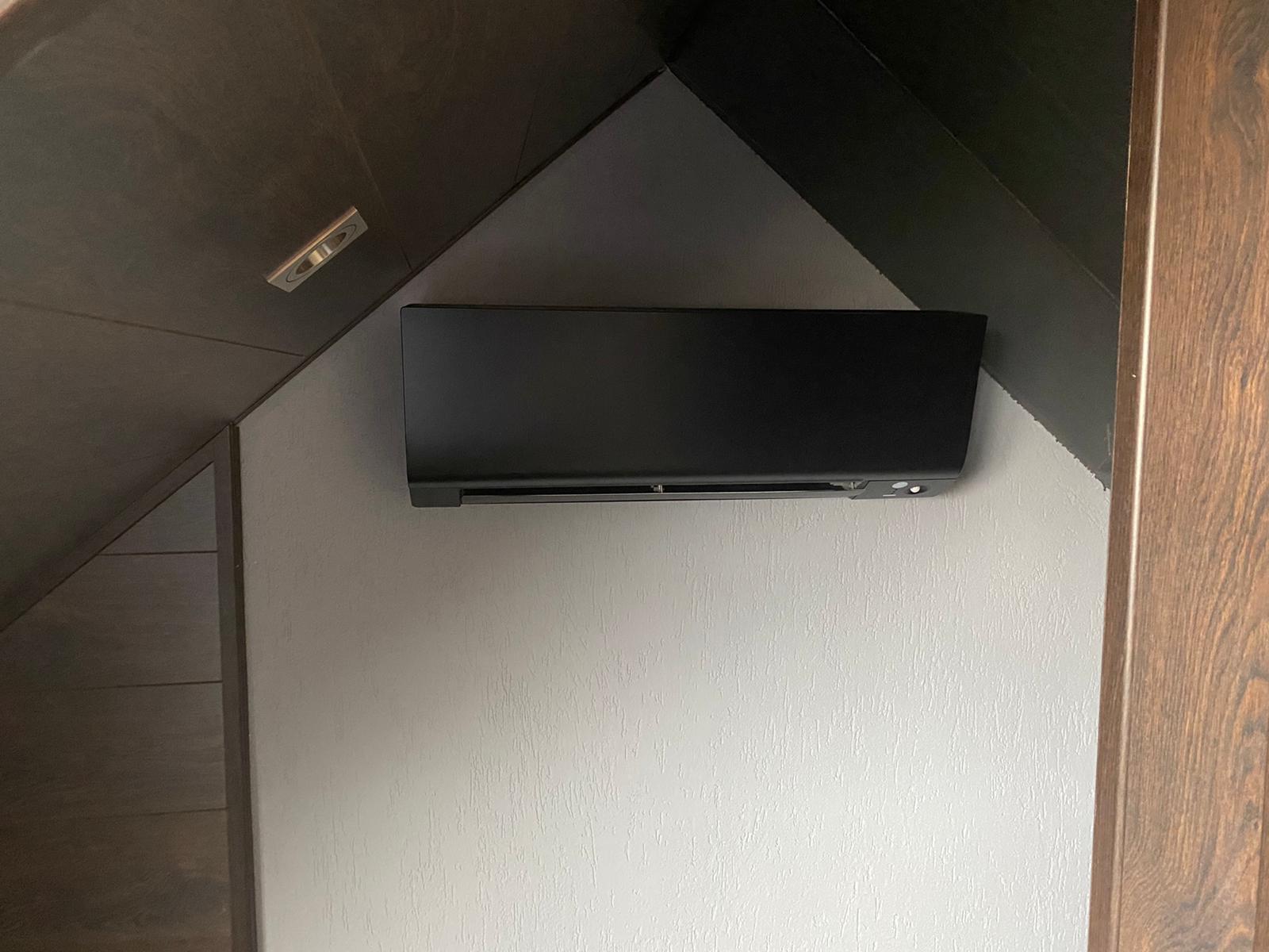 853b2851-283c-449d-a172-e86d87f1a9bd