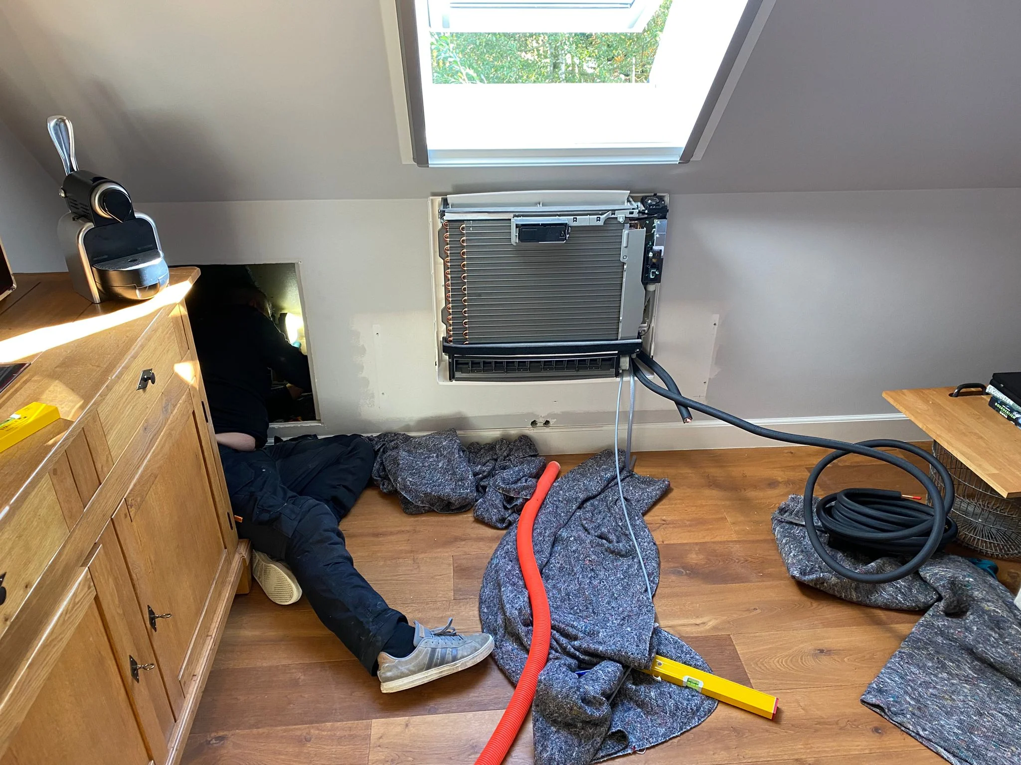 8b5ee5cb-1061-445a-a247-c272f6189155