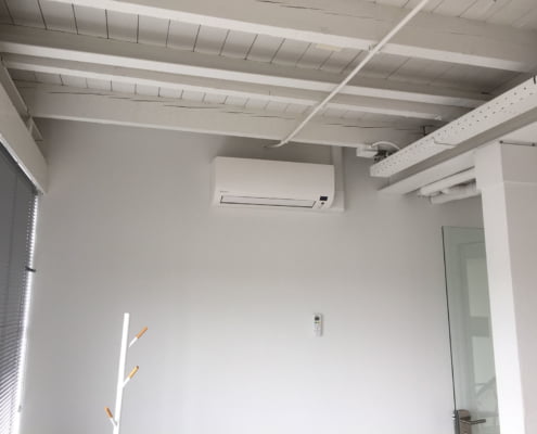 Wand unit Daikin airco in kantoor